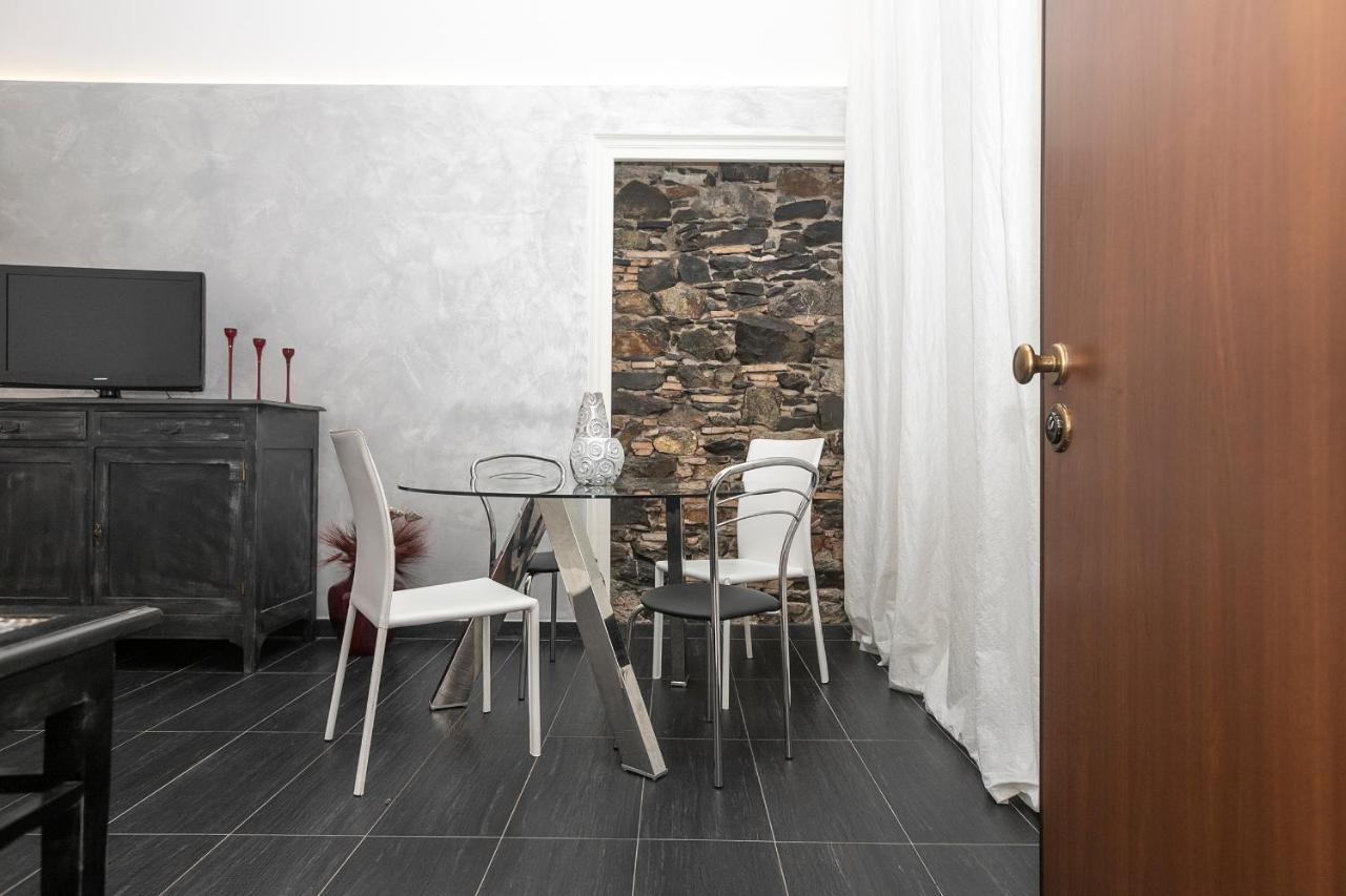 Homes In Genoa - Gold And Silver Bagian luar foto